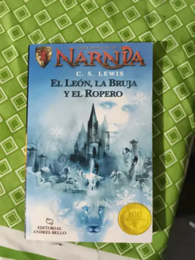 Libro Las Crónicas de Narnia en español - miniatura 1