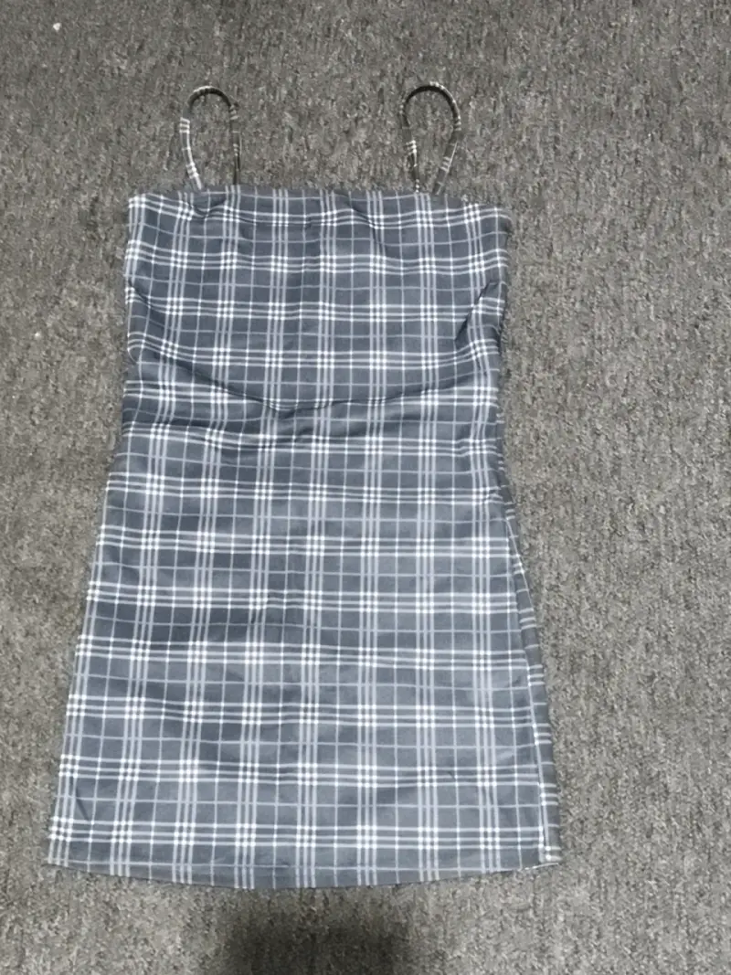 Vestido escocés gris con tirantes - 1