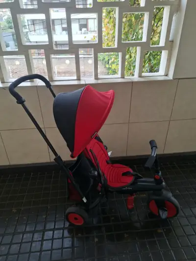 Triciclo infantil rojo Smart Trike - miniatura 2