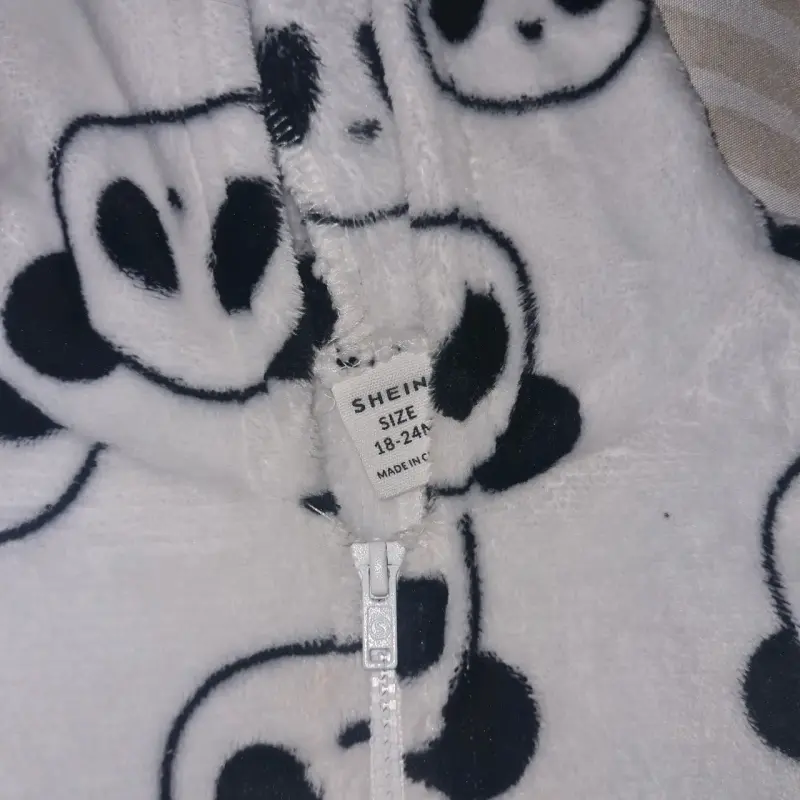 Pijama de panda con capucha - 2