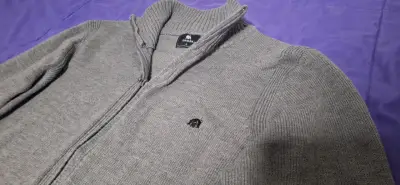 Chomba gris con cierre - miniatura 3