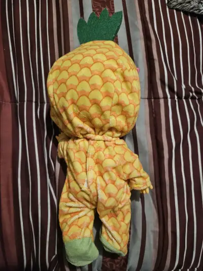 Muñeca bebé disfraz piña "CryBaby" - miniatura 3