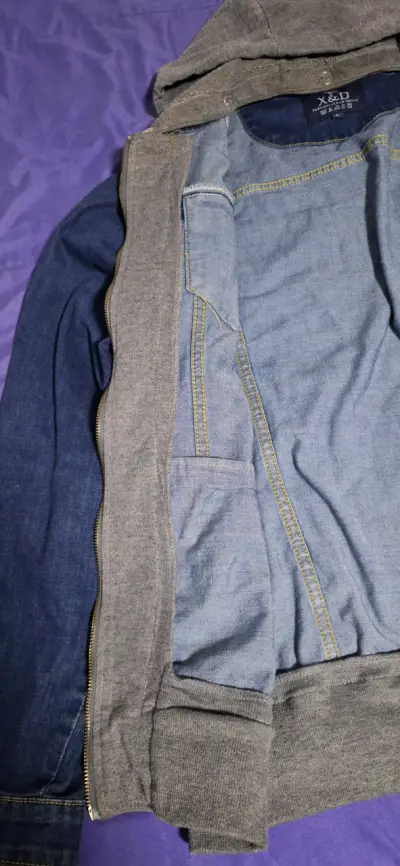 Chaqueta mezclilla con capucha - miniatura 4