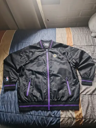 Chaqueta negra NBA Lakers - miniatura 1