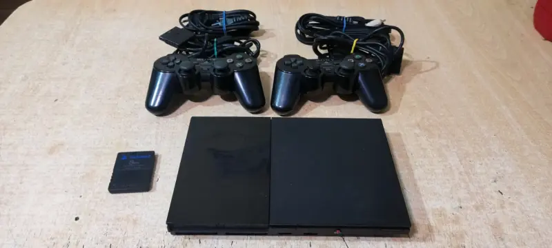 Consola PlayStation 2 Slim Chipeada - 1
