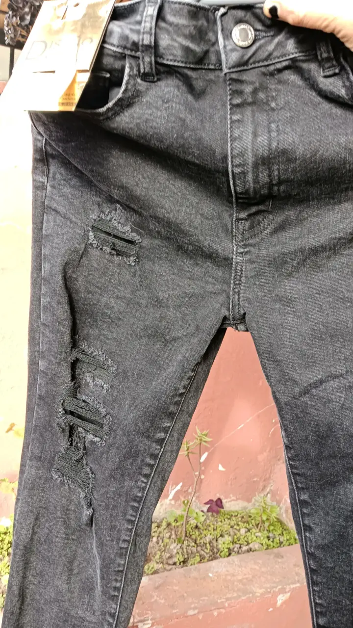Jeans negros diseño moda - 2