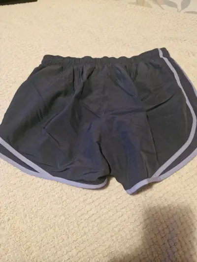 Shorts deportivos negros Nike - miniatura 2