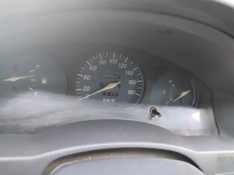 Auto Toyota Tercel 98 blanco - 3