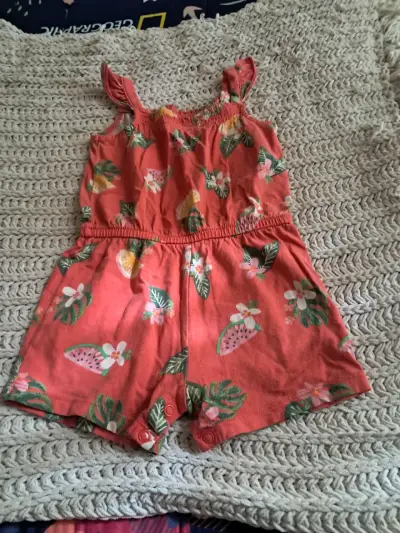 Vestido floral para niña - miniatura 2
