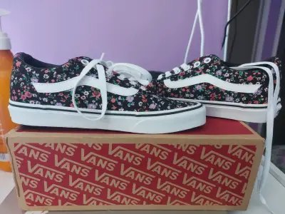 Zapatillas VANS floreadas - miniatura 3