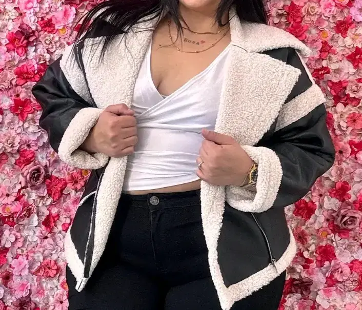 Chaqueta negra con forro de borrego - 2