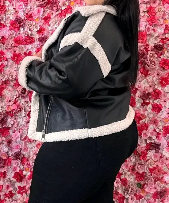 Chaqueta negra con forro de borrego - 3