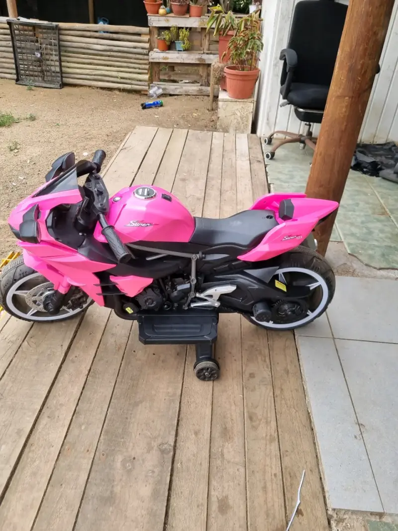 Moto eléctrica infantil rosa - 2