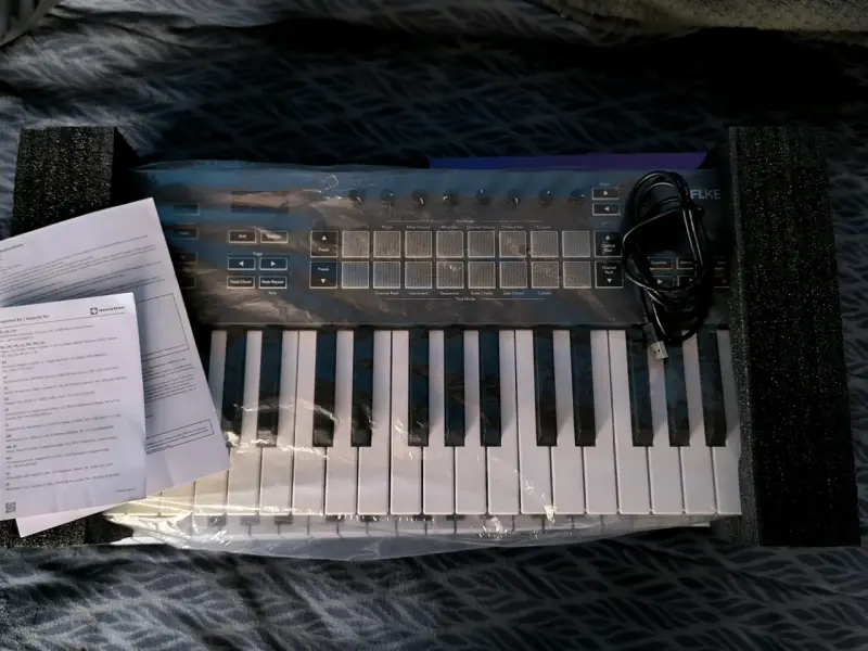 Controlador MIDI Novation FLKey 37 - 4
