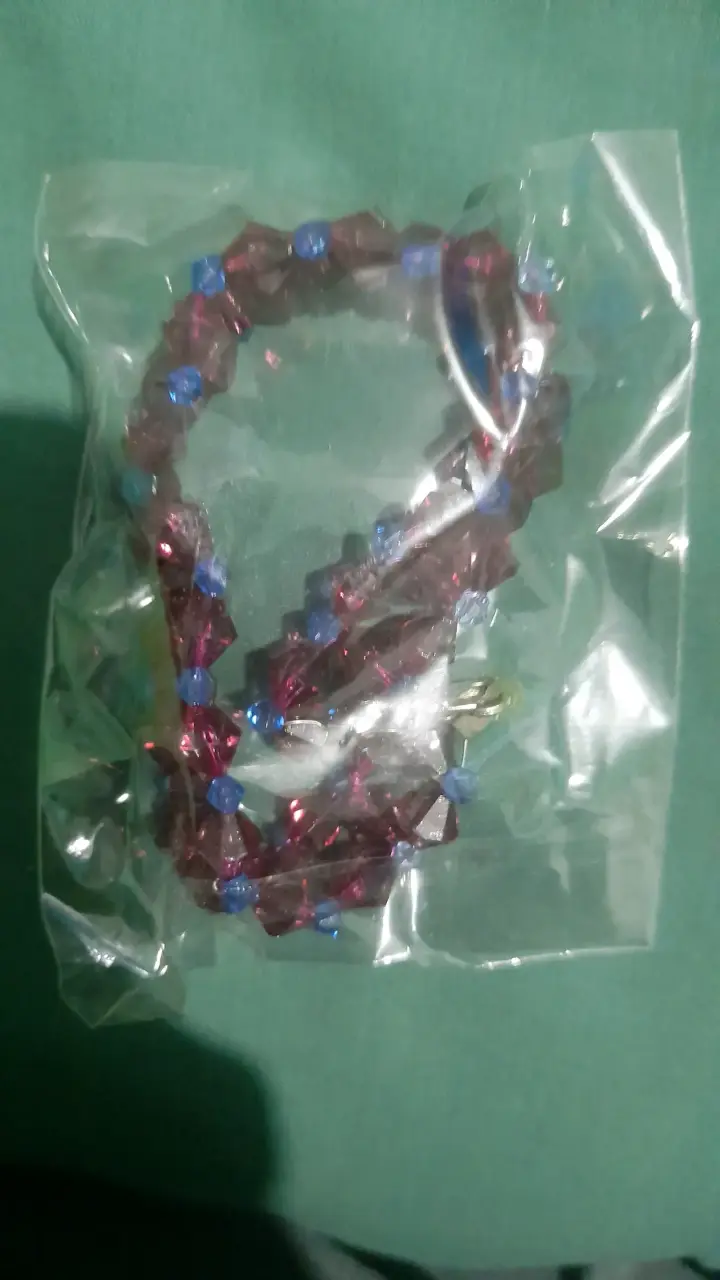 Pulsera de cuentas colorida