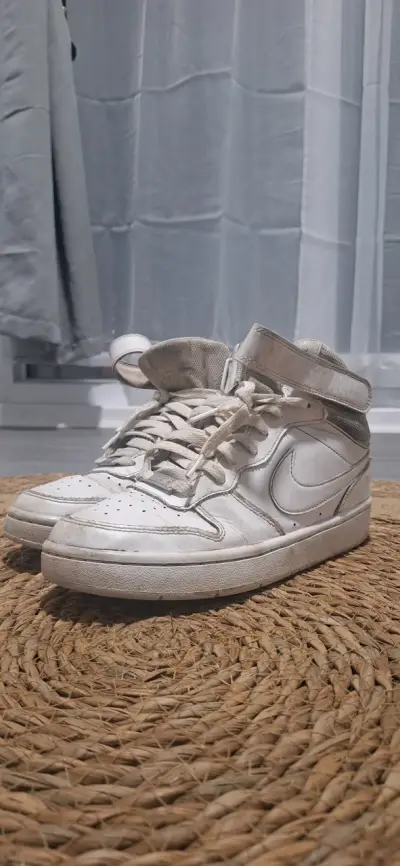 Zapatillas blancas altas - miniatura 1