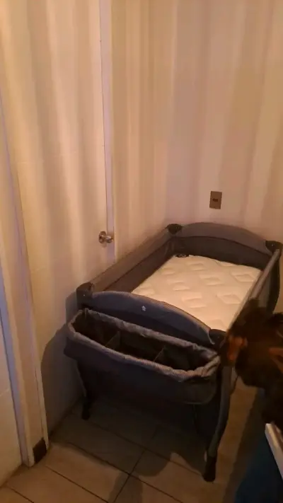 Cuna plegable para bebé - miniatura 2