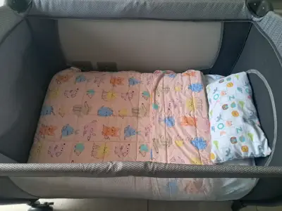 Cuna plegable para bebé - miniatura 3
