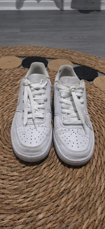 Zapatillas deportivas blancas - miniatura 2