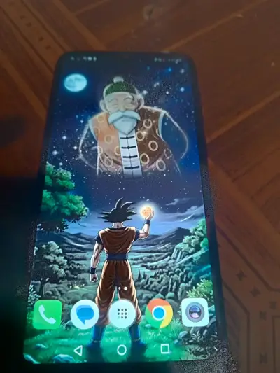 Smartphone con pantalla animada - miniatura 1