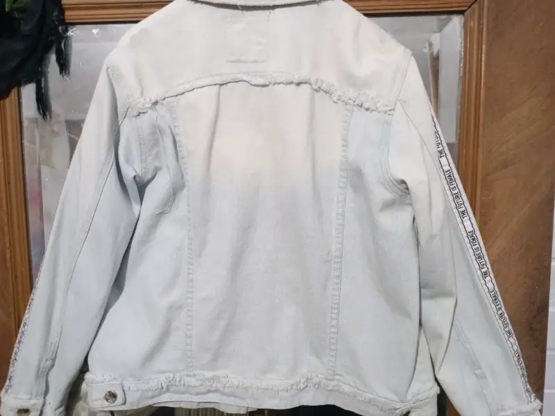 Chaqueta de mezclilla clara - 2