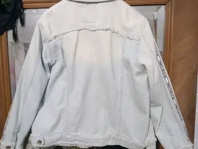 Chaqueta de mezclilla clara - miniatura 2