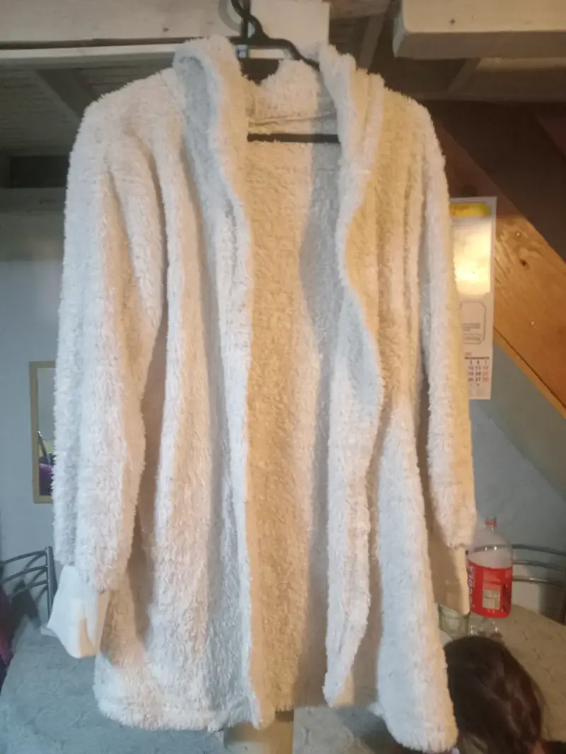 Abrigo de felpa beige - 1
