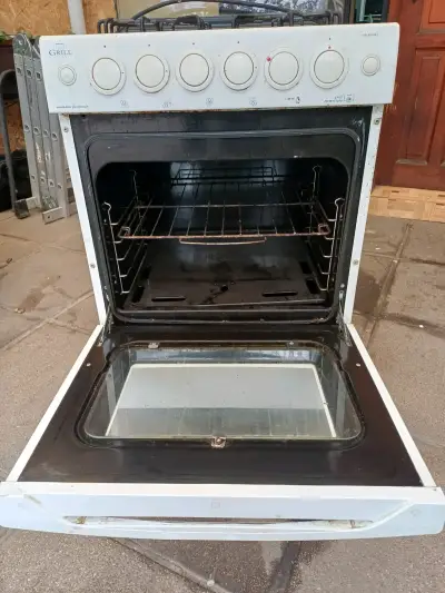 Horno de cocina a gas blanco - miniatura 1
