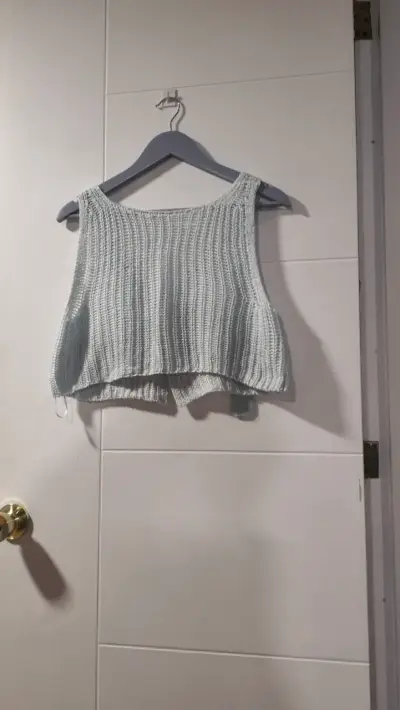 Crop top tejido claro - miniatura 3