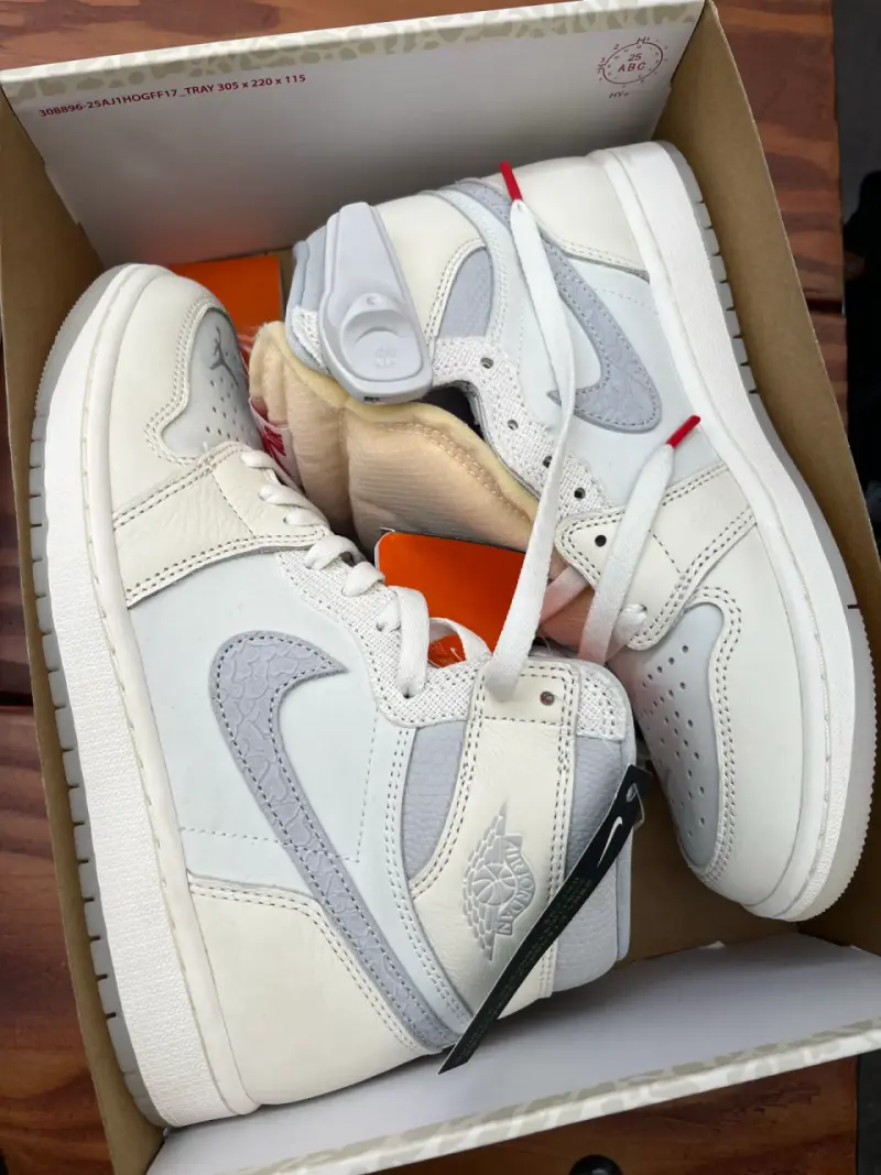 Zapatillas Air Jordan Retro 1 High OG - 3