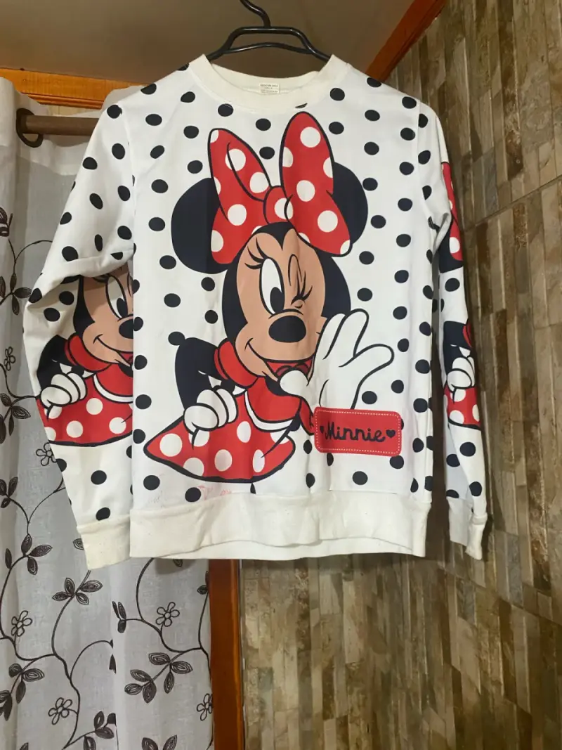 Polerón Minnie Mouse estampado - 1
