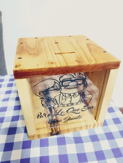 Alcancía de madera - miniatura 2
