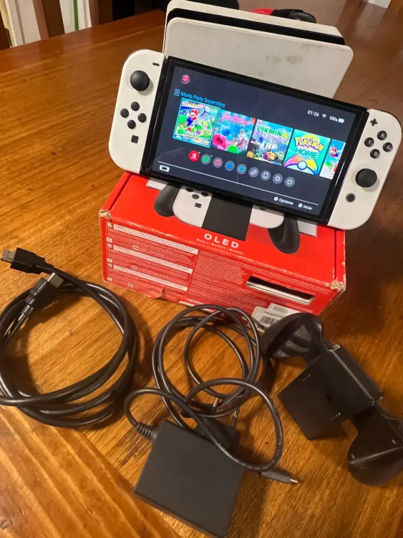 Consola Nintendo Switch OLED blanca - 2