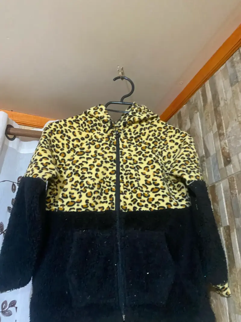 Polerón leopardo con capucha - 1