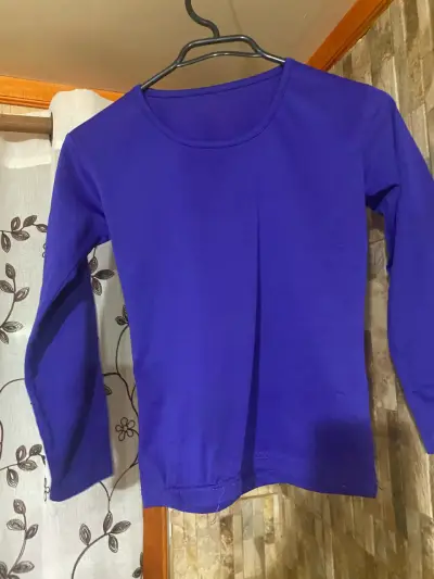 Polera azul de manga larga - miniatura 1