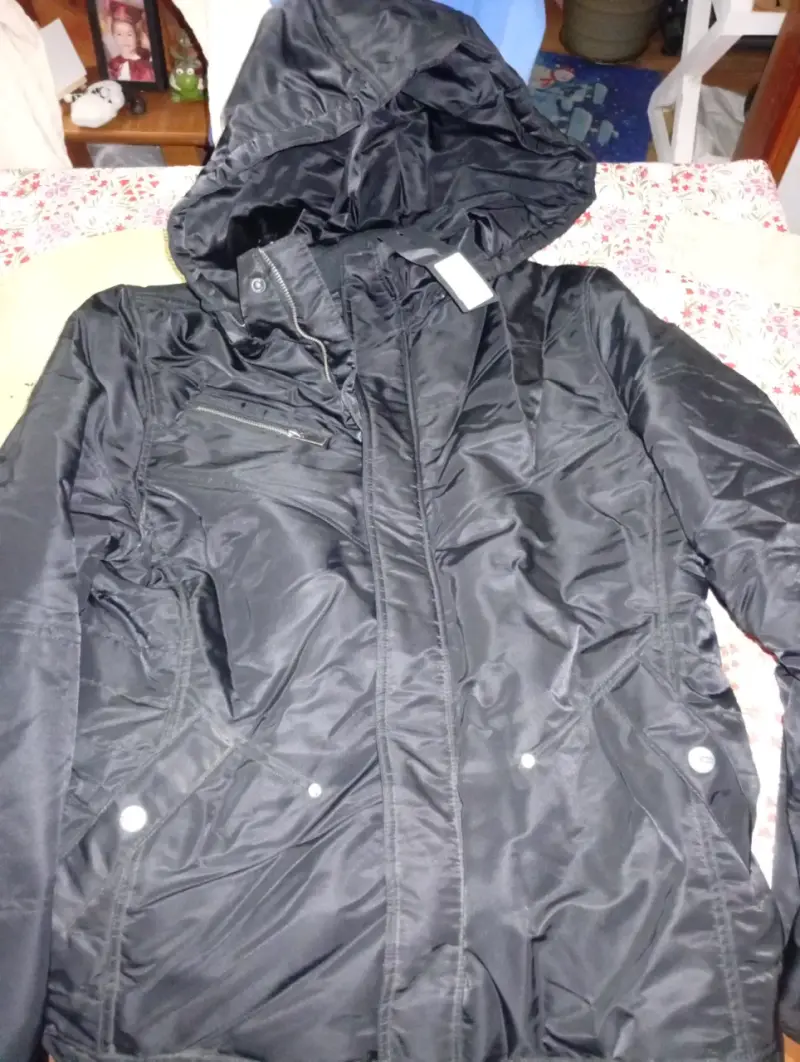 Parka negra con capucha jjo xl