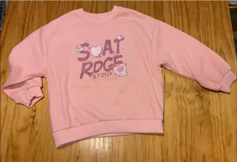 Conjunto de polerones estampados - 4