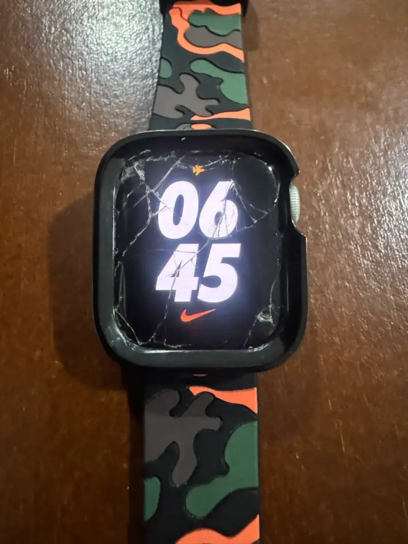Apple Watch SE (2da generación) con detalle - 1