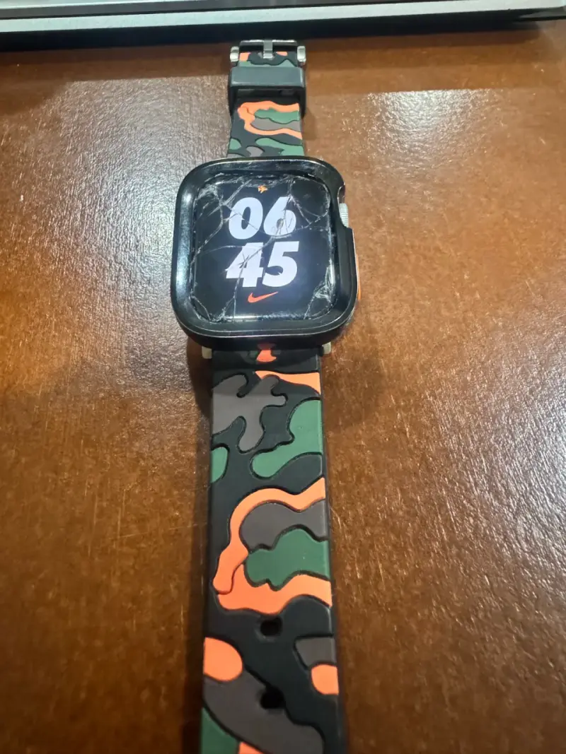 Apple Watch SE (2da generación) con detalle - 2