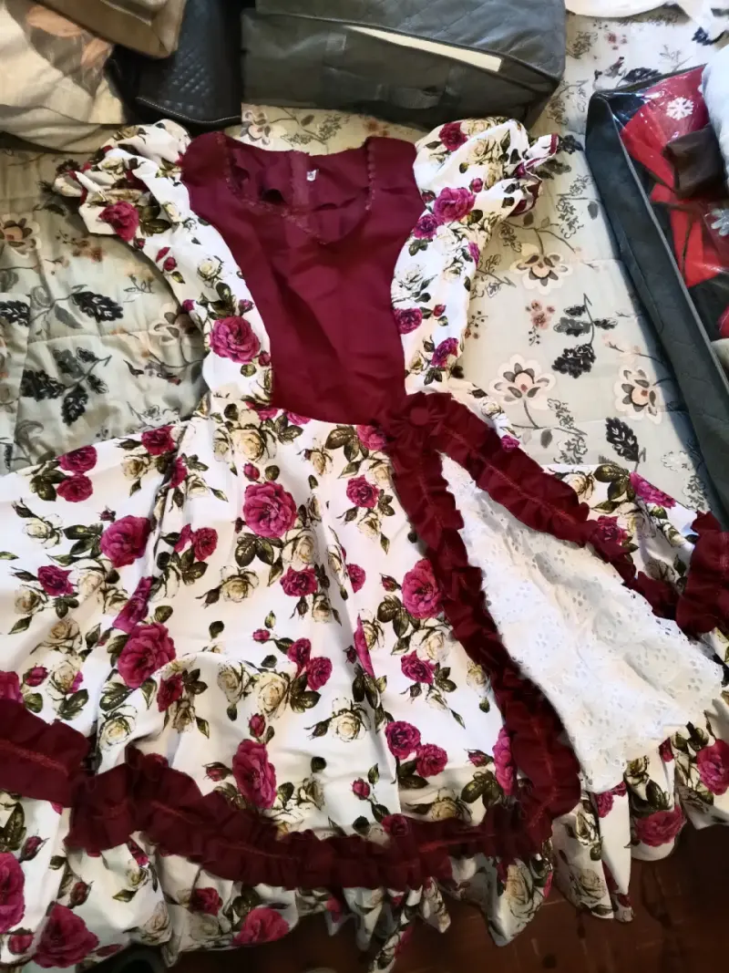 Vestido folclórico floral burdeo - 2
