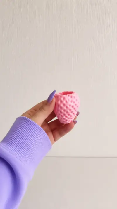 Florero pequeño rosado de fresa - miniatura 1