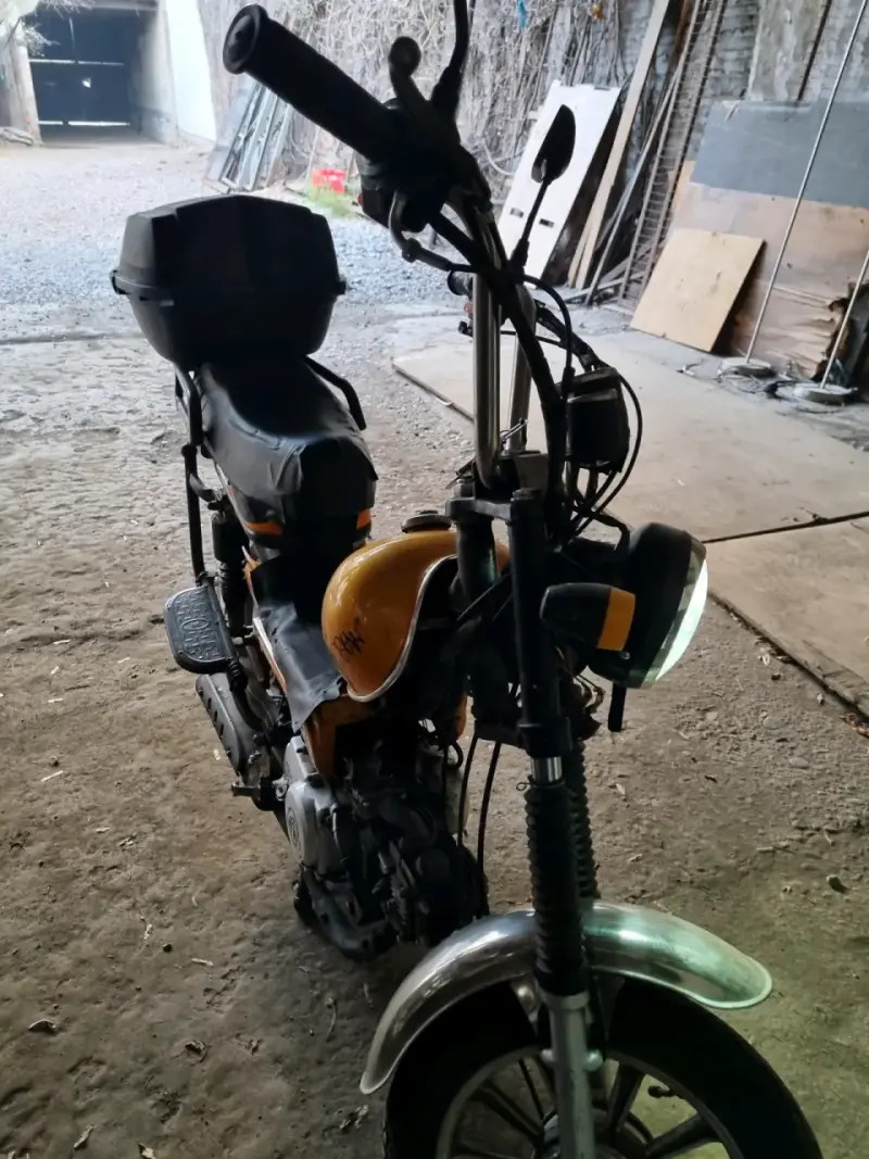 Moto - 2