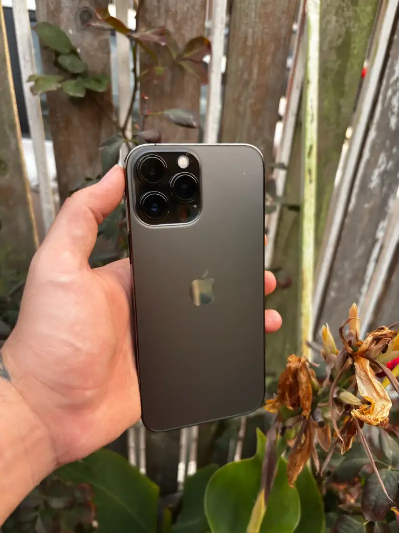 iPhone 13 Pro Max - 1