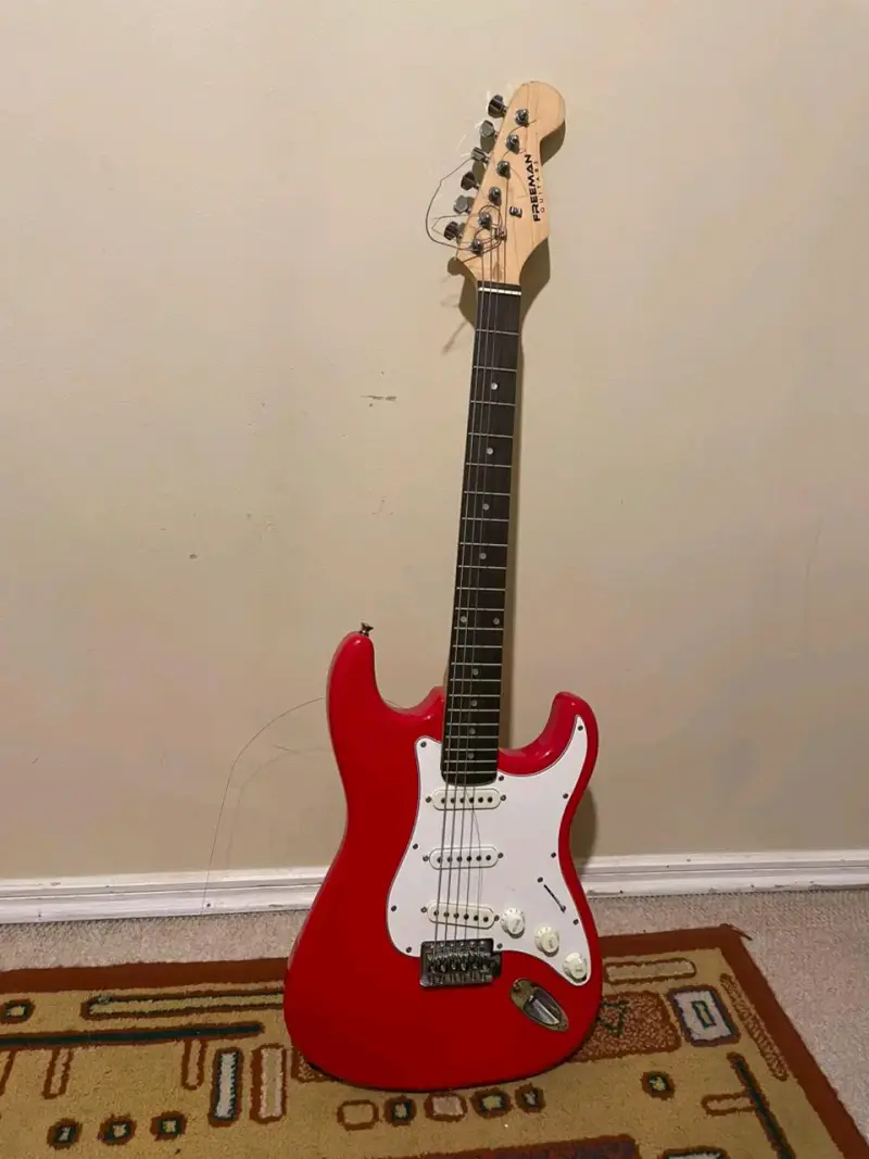 Amplificador y funda para guitarra - 4