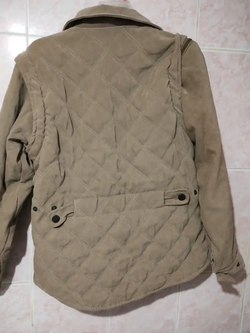 Chaqueta beige acolchada - 3