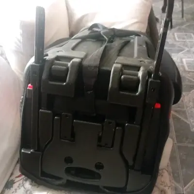 Silla de auto Bebesit negra - miniatura 2