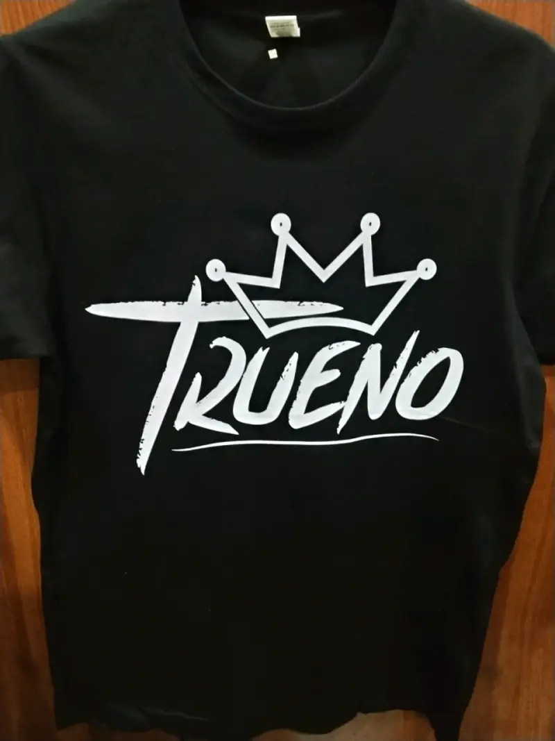Poleras y Polerones personalizados - 1