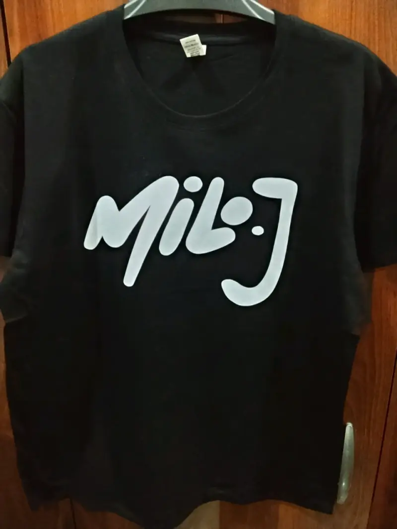 Poleras y Polerones personalizados - 3
