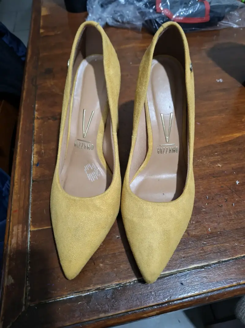 Zapatos taco alto mostaza Vizzano - 5