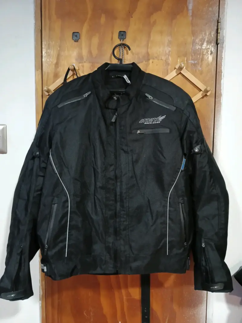 Chaqueta motociclista negra Atrox Race Gear - 1